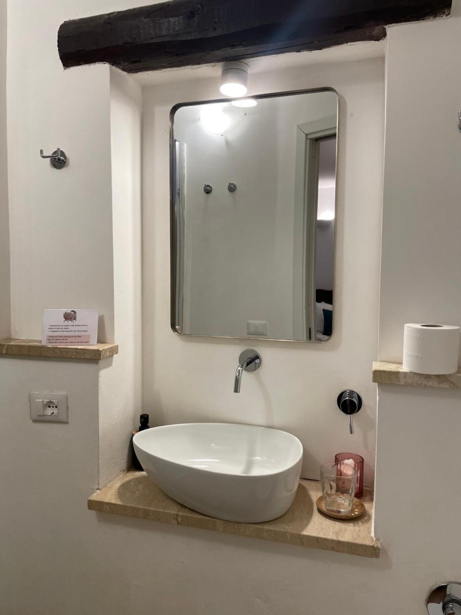 Double Room Private Bathroom